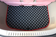 �V�[�g�J�o�[���X�@���A�u�����h�@�L���[�u�@CUBE